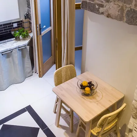 Hidden Luxury 2br With Terrace דירה