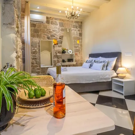 Hidden Luxury 2br With Terrace Appartamento Spalato
