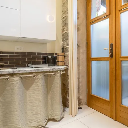 Hidden Luxury 2br With Terrace Appartamento Spalato