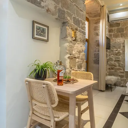 Hidden Luxury 2br With Terrace *