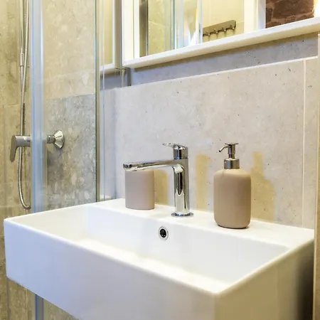 Hidden Luxury 2br With Terrace Appartamento