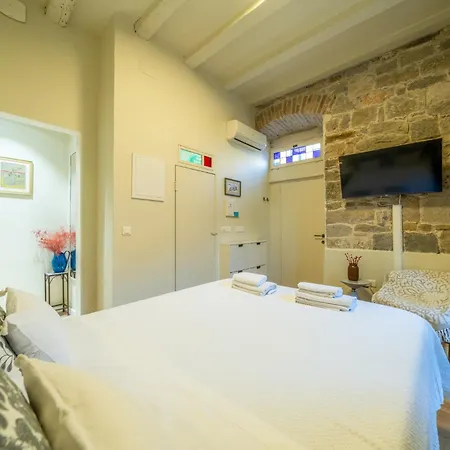 Hidden Luxury 2br With Terrace