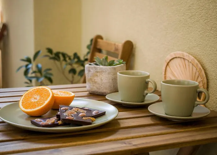 Hidden Luxury 2br With Terrace Apartment *