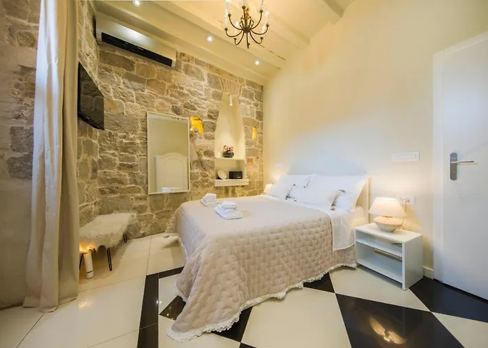 Apartment Hidden Luxury 2br With Terrace Split