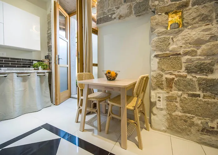 Hidden Luxury 2br With Terrace Apartment Split